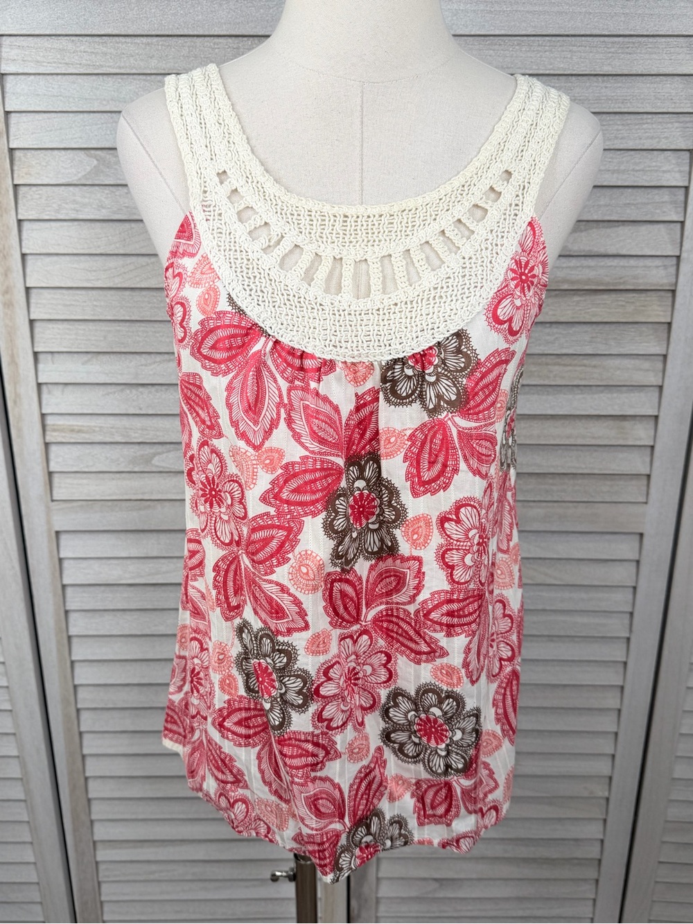LOFT Crochet Trim Boho Tropical Beachy Floral Tank Top-Small